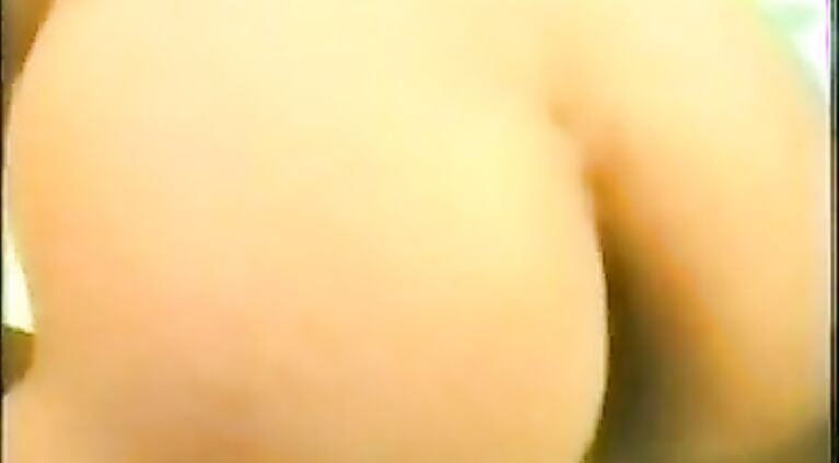 his seed travelled deep down her fertile pussy
