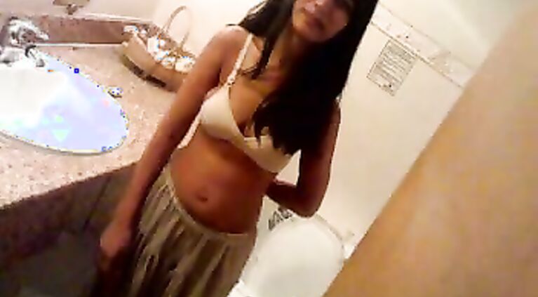 Jaan-e-Maan Give Me Smile - Movies.