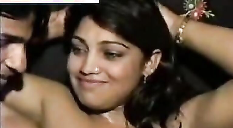 Young Indian women are hornier than ever and they know how to seduced their men