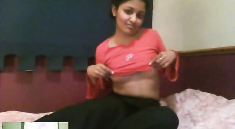 London Babe Stripping - Movies.