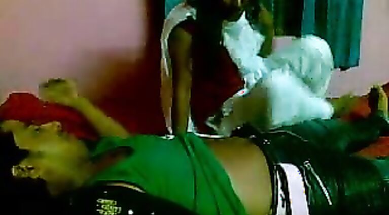 Indian College Girl BJ - Movies. video3porn3