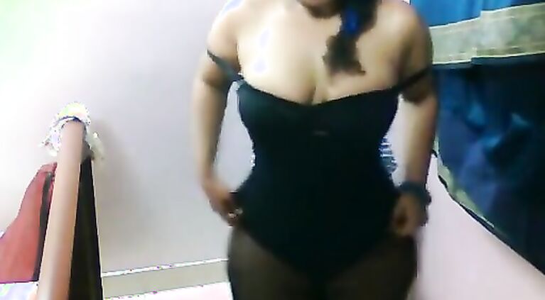 nic boobs but dry want milk suck by husband, pusy ass sho