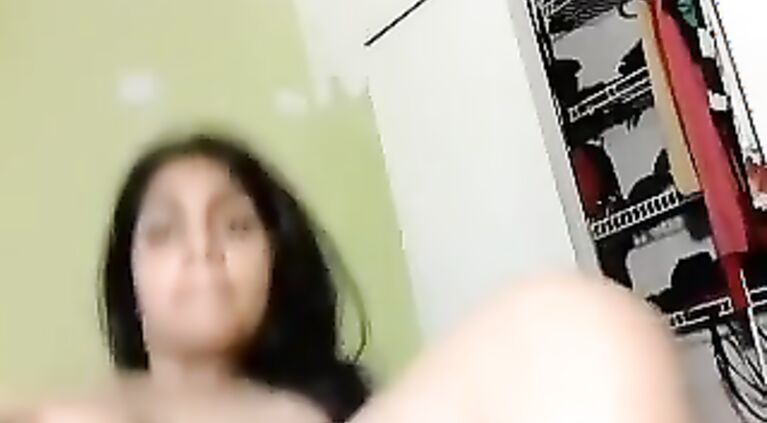 looks more of a pakistani than actual indian, FAKE VIDEO