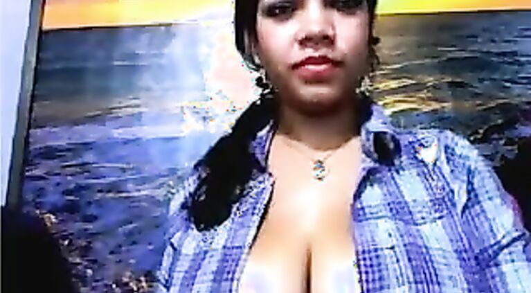 Big boobs Gheeta bhabi cam show.