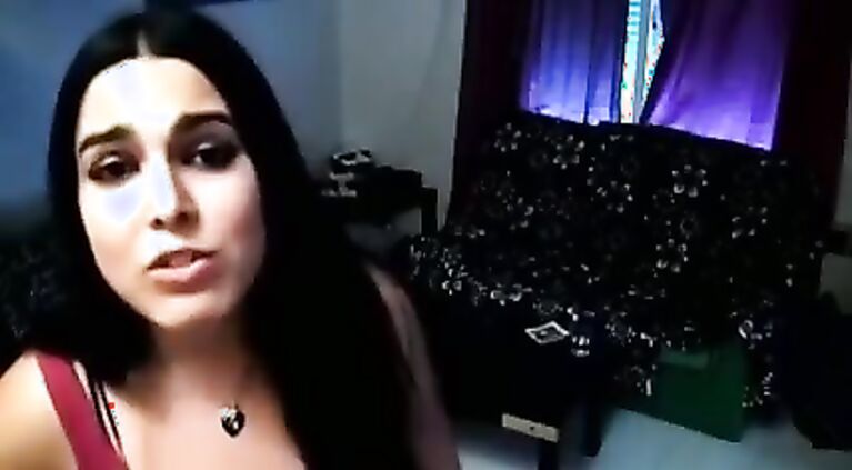 Desi Girl Seducing Cable Man n Fucking.