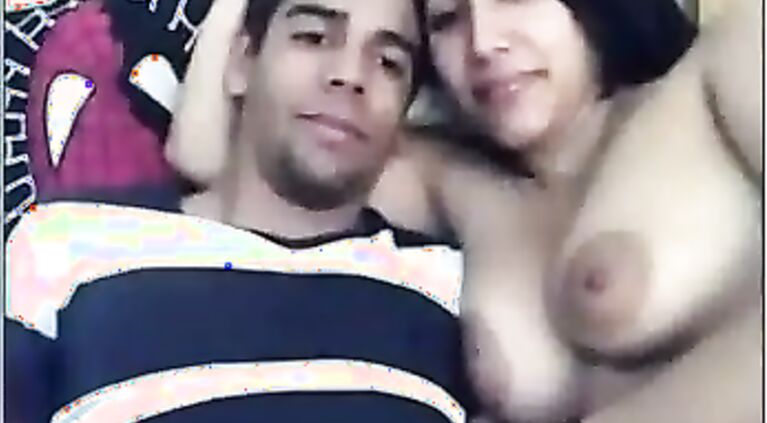 Fsiblog - Desi busty aunty first time fucked by young boy mms.
