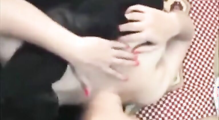 Hot sex video of swamiji with plump aunty.