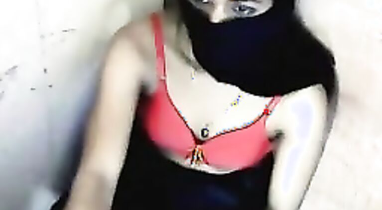 Hyderabadi girl Priyanka hide her face on skype chat.