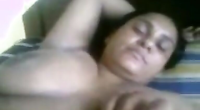 Indian bhabhi hot sex with husband’s friend clear audio.
