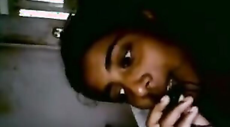 kerala college girl talks to her lover and masturbates.