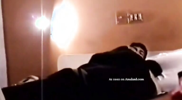 Amateur Indian homemade porn.