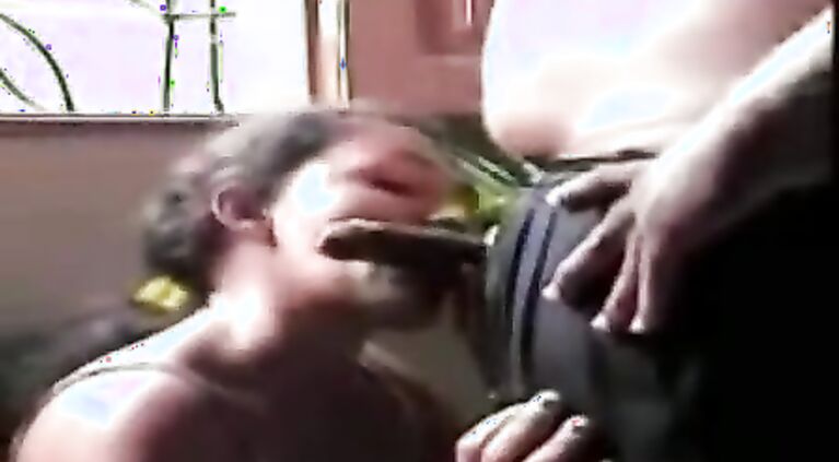 Desi slut sucks and fucks.