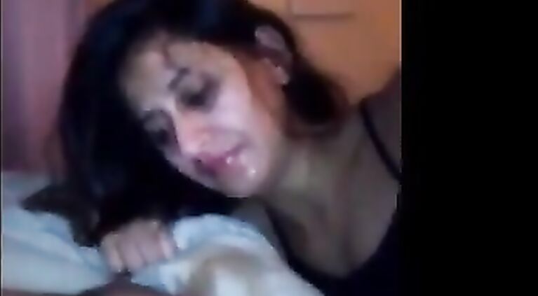 Hot amateur Indian cocksucker.