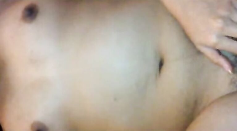 Hot Indian babe shows her O-face.