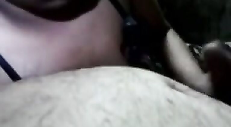 Indian amateur GF sucks cock. video2porn2