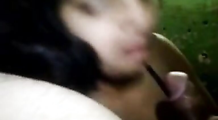 Indian amateur GF sucks cock. video2porn2