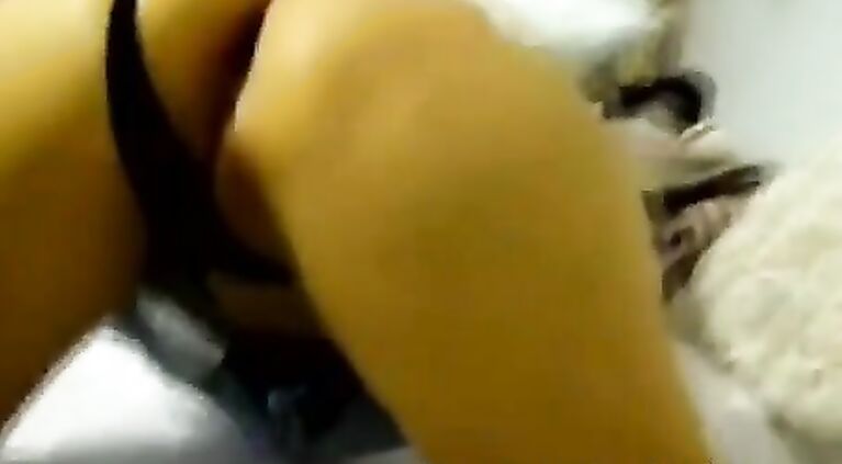 Indian amateur GF sucks cock.
