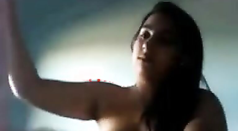 Indian teen slut masturbates on cam.