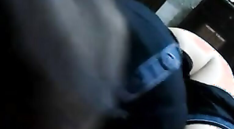 Beautiful pubic hair, wish I could see what her vulva looks like