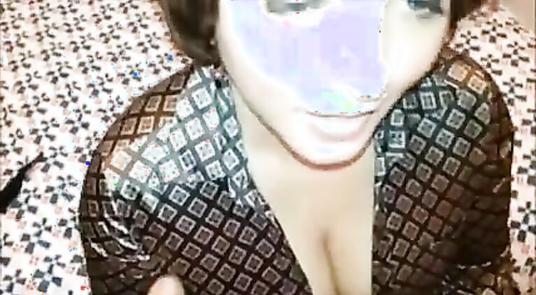Busty Wife From Goa Silvia.