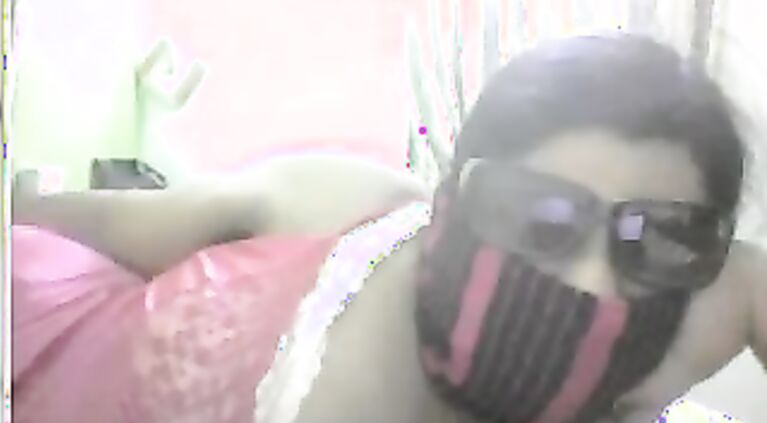 Indian Chubby Girl Strip On Cam.