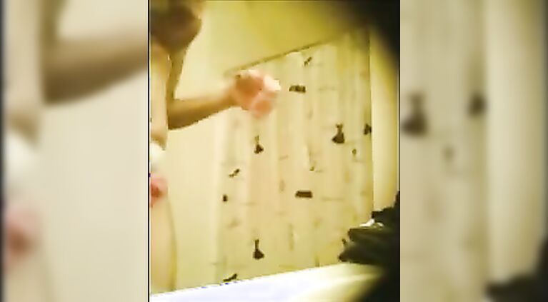 Karachi chick Laila From Defence Taking Shower.