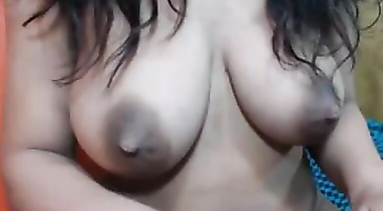 Vidya Bhabh Bigtits On Skype.
