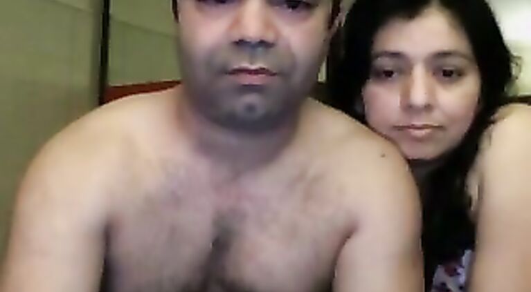 looks very much like manisha but not her what is her name