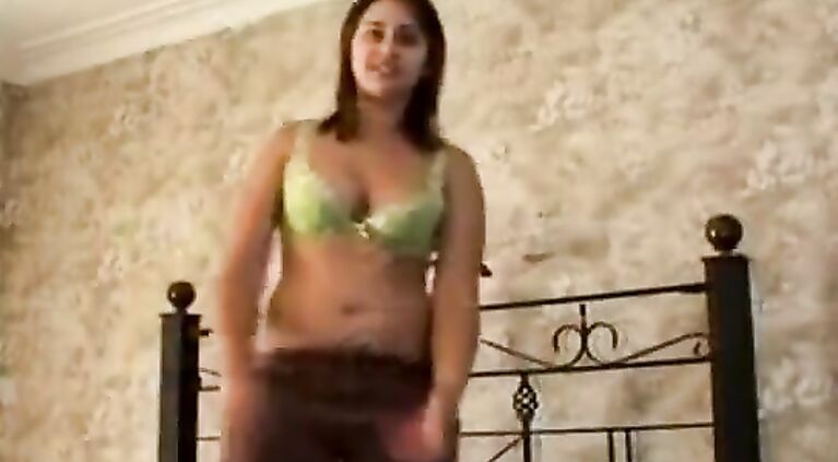 INDIAN Girl Enjoy Web Camera.
