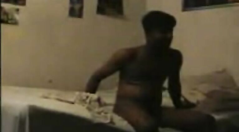 dont look indian and it looks like its recorded off a screen