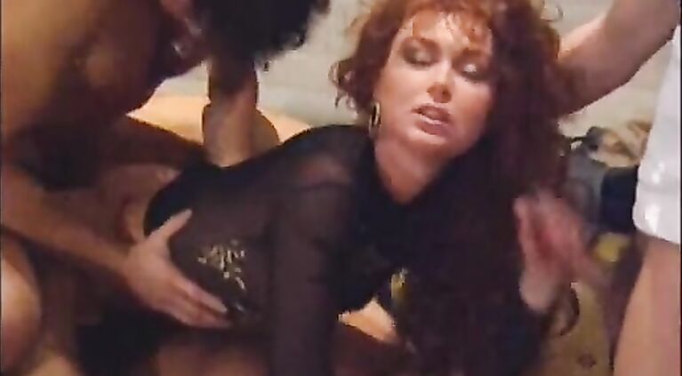 But she is an Ideal beauty and would llove to see more of her