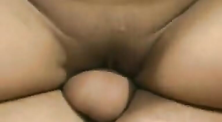 She reminds me of my recent ex, damn I want to fuck right now