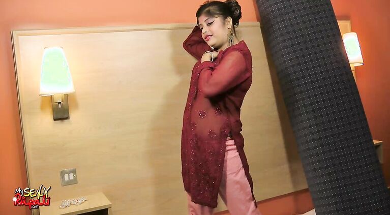 She is not muslim but she have gr figure