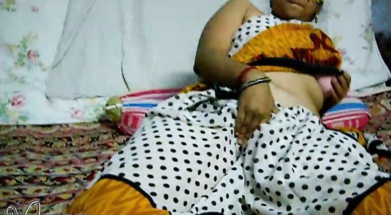 This top south Indian heavy honey is big where it counts.