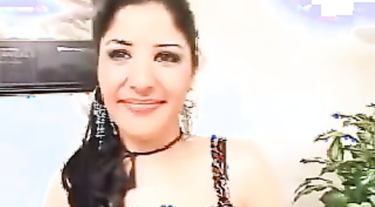 Hot Pakistani Housewife Paroo