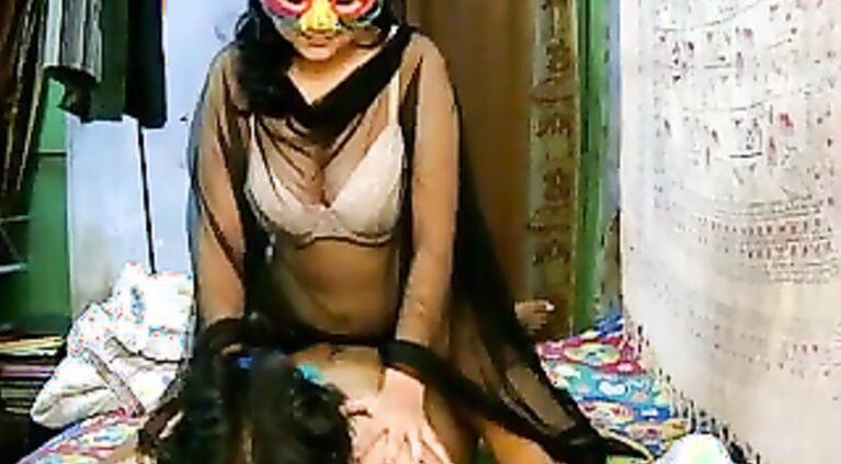 indan sexy amateur savita bhabhi is riding on the dick
