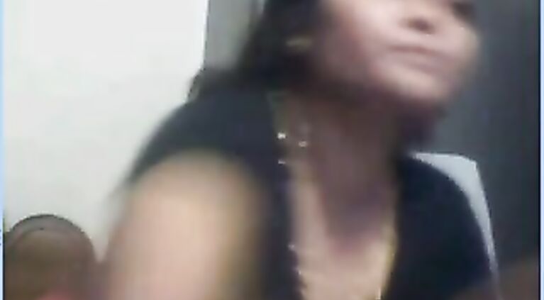 Andhra Bhabhi Showing Every Thing