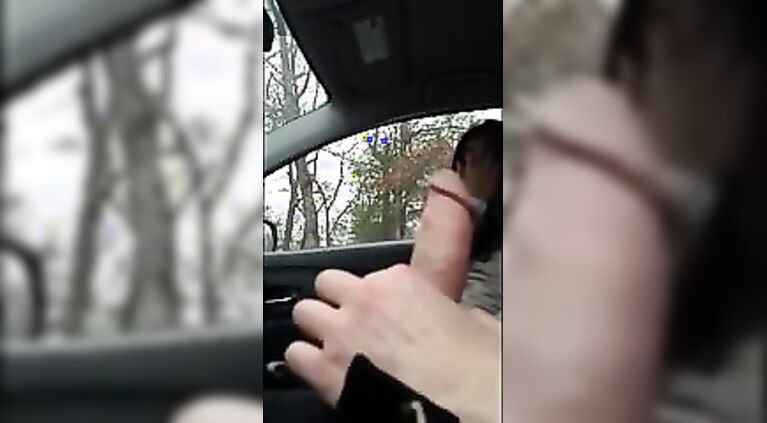 Tamil Slut Sucks White Dick in Car