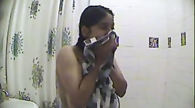 Desi sis shower hidden cam