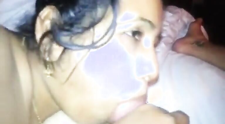 Tamil Maid blowing owner in hotel