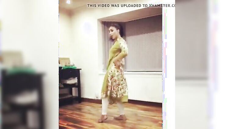 UK Pakistani Uni Girl Dance Non Nude Traditional NON Nude