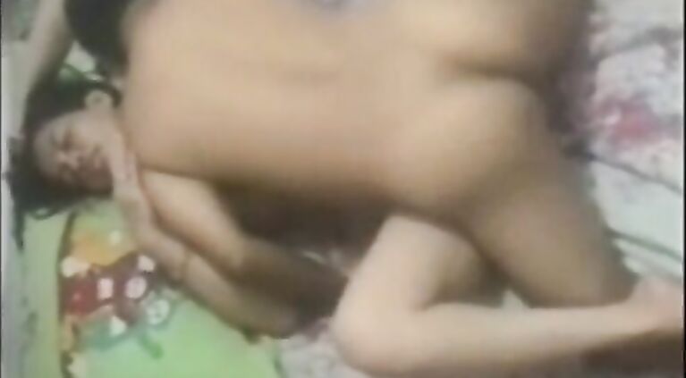 Tamil xxx sex film of cute tamil bhabhi Ragini