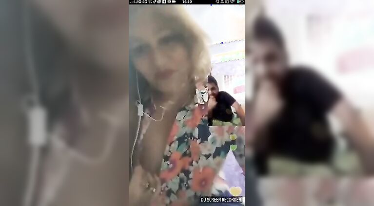 Beautiful Pakistani aunty