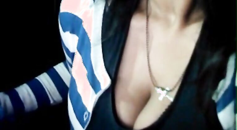 beautiful pakistani girl nehakhan shows boobs to bf p3
