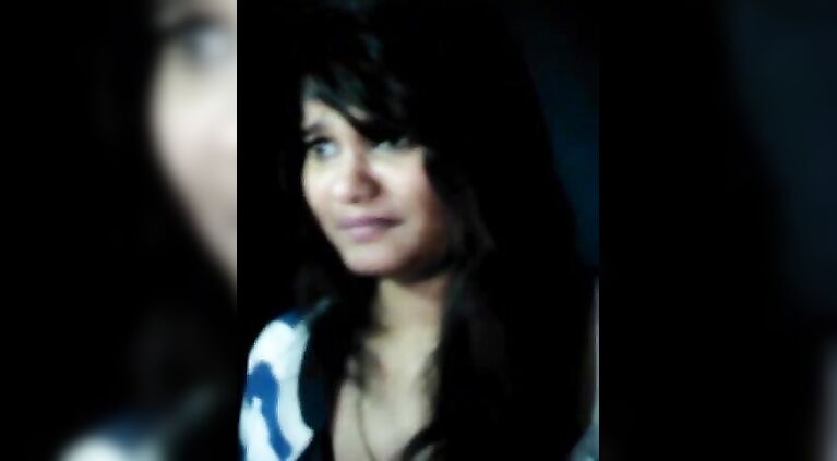 beautiful pakistani girl nehakhan shows boobs to bf p3