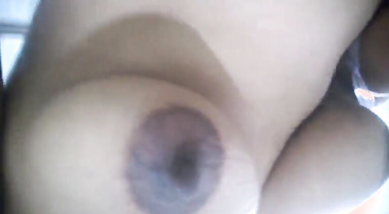 Sri lankan Huge Boobs