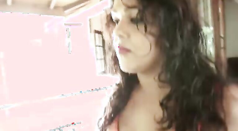 Beautiful indian Girl Boobs Suck..Nipple show