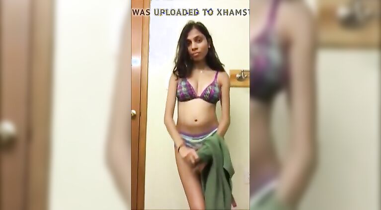 girlfriend tamil teenage exposed nude