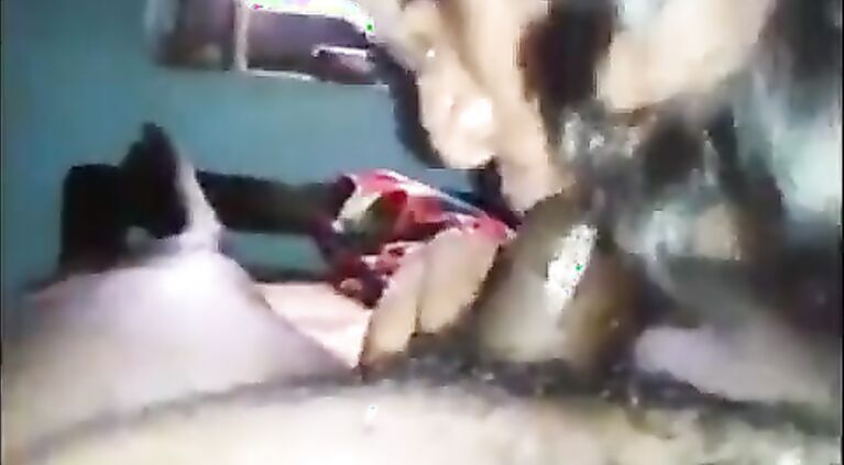 Very sexy indian indiangirl with lover gives super bj