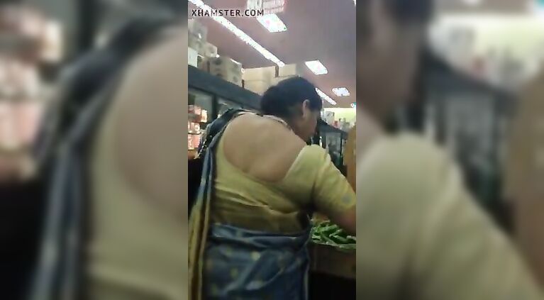 Huge Boobs Aunty Bra Strip